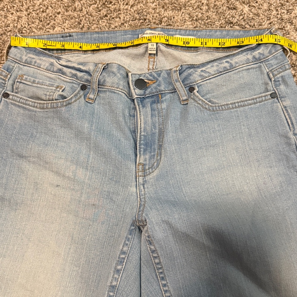 Calvin Klein, American Eagle, Maurice’s jeans bundle - Picture 3 of 11